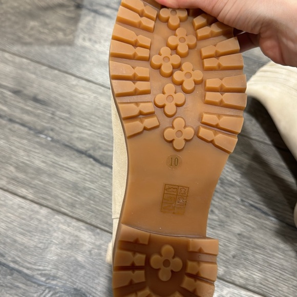 NEW • Jeffrey Campbell •Tuckee Ankle Boot Natural Sand Suede Platform Heel 10 - Picture 7 of 7